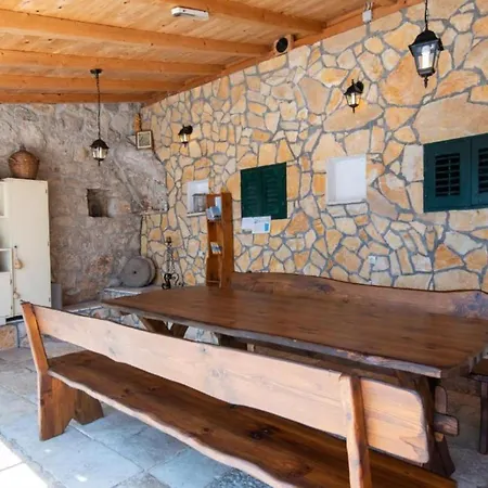 Beautiful Anita - Four Bedroom With Outdoor Swimming Pool
