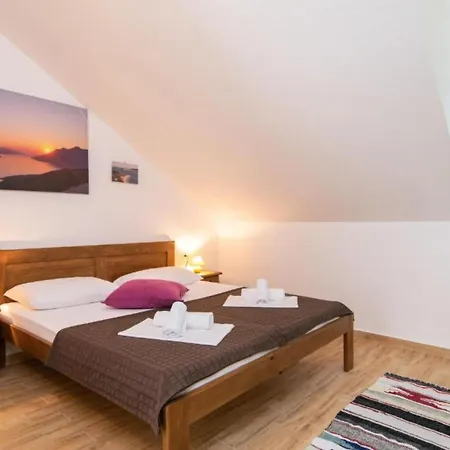 Beautiful Anita - Four Bedroom With Outdoor Swimming Pool Vila