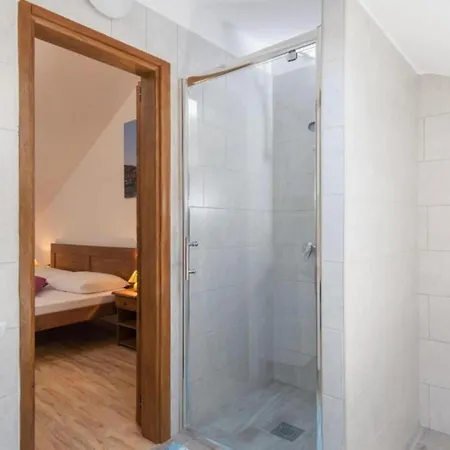 Vila Beautiful Anita - Four Bedroom With Outdoor Swimming Pool