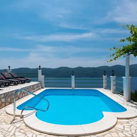 Vila Beautiful Anita - Four Bedroom With Outdoor Swimming Pool Viganj